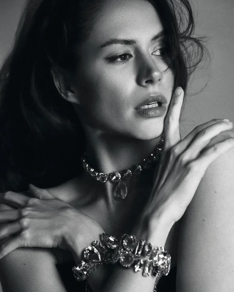 Diana Pozharskaya - Biography