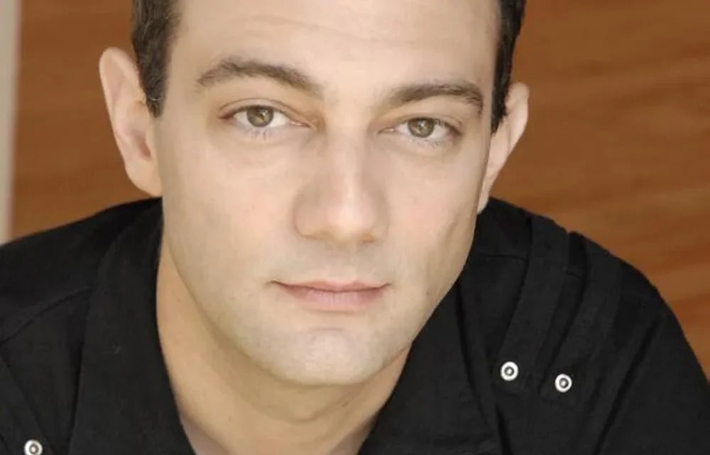 Mike McFarland Biography: Age, Net Worth, Height, Parents, TV Shows, Career, Spouse