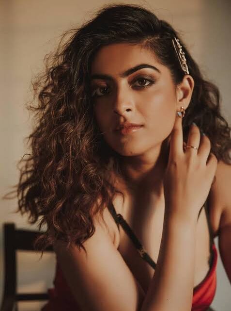 Zayn Marie Khan Bio: Movies, Age, Ethnicity, Height, Husband, Net Worth, Awards, Religion