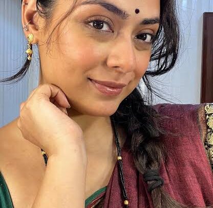 Deeksha Sonalkar Bio: Husband, Awards, Net Worth, Age, Parents, Ethnicity, Height