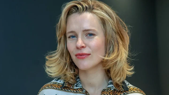 Charlotte Aubin Biography: Awards, Boyfriend, Net Worth, Height, Age, Ethnicity, Movies