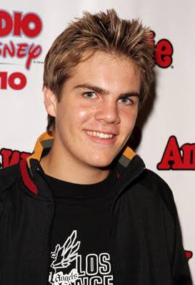 Kyle Swann Biography: Age, Movies, TV Shows, Net Worth, Girlfriend, Height, Parents, Wiki, Nationality