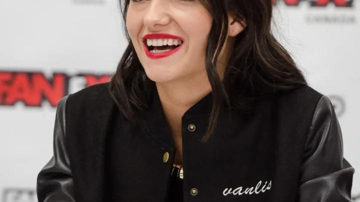 Natasha Negovanlis Biography: Age, Net Worth, TV Shows, Height, Instagram, Partner, Awards, Songs, Books, Nationality