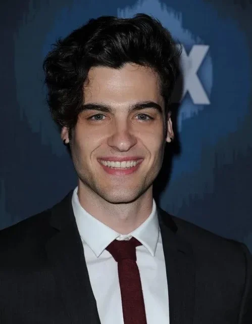 Billy Lewis Jr. Biography: YouTube, Parents, Age, Height, Musicals, TV Shows, Net Worth, Girlfriend, Twitter