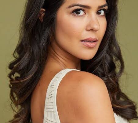 Ari Afsar Biography: Net Worth, Height, Parents, Awards, Movies, Boyfriend, Ethnicity, Songs, Age