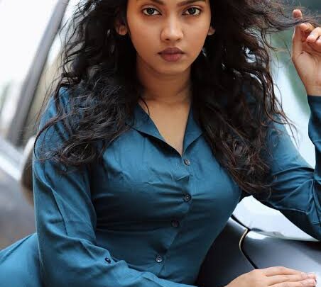 Meera Joshi Biography: Net Worth, Height, Boyfriend, Awards, Ethnicity, Religion, Age