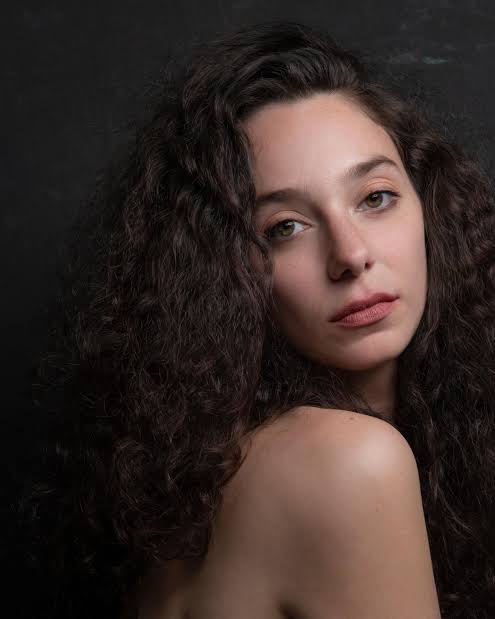 Zeynep Oymak - Biography