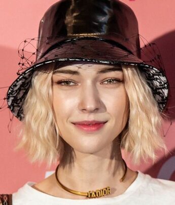 Stefanie Michova Biography: Net Worth, Height, Age, Husband, Ethnicity, TikTok, Movies