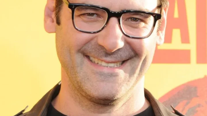 Mather Zickel Biography: Age, Height, Net Worth, Movies & TV Shows, Career, Wife
