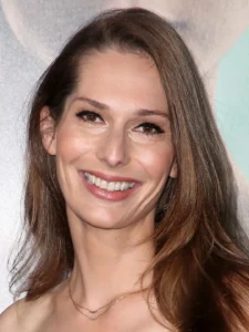 Geneva Robertson-Dworet - Biography