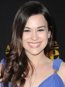 Rachel Hendrix - Biography