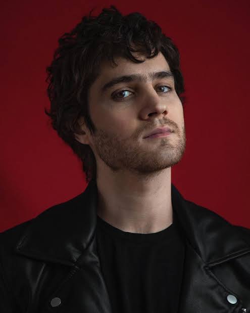 Martín Saracho Biography: Ethnicity, Net Worth, Age, Movies, Parents, Instagram, Girlfriend