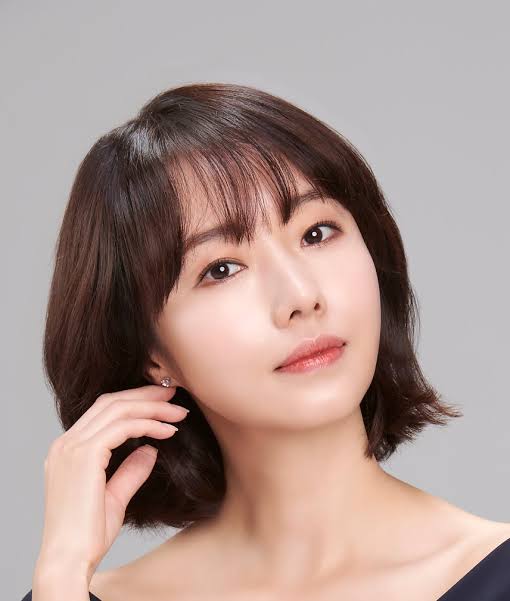 Lee Jung-hyun Bio: Awards, Songs, Net Worth, Age, Husband, Ethnicity, Movies