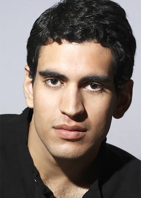 Andrew de Burgh Biography: Net Worth, Age, Movies, Awards, Height, Wife, Parents, Facebook, Nationality