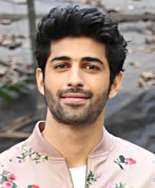 Aashim Gulati Biography: Instagram, Parents, Age, TV Shows, Net Worth, Girlfriend, Wiki, Height, Ethnicity