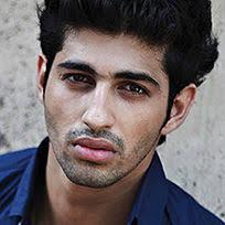 Aashim Gulati - Biography