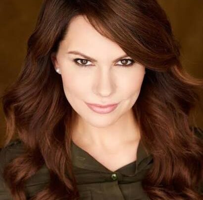 Valerie Baber Biography: Net Worth, Awards, Books, Ethnicity, Boyfriend, Age, Parents