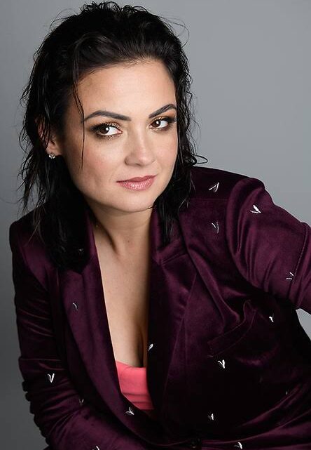 Fiona O’Carroll Biography: Net Worth, Awards, Husband, Age, Religion, Songs, Height, Movies