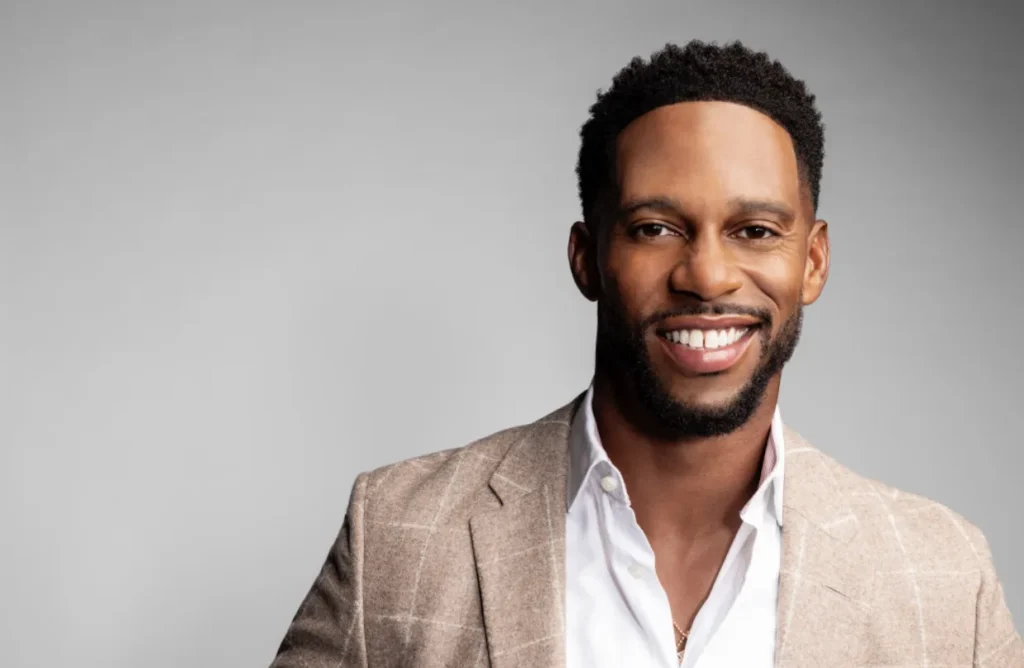 Victor Cruz - Biography