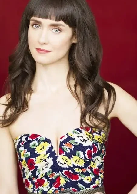Bobby Moynihan’s Wife Brynn O’Malley Bio: Husband, Net Worth, Movies, Age, Awards, Height, Daughter, Songs