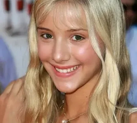 Camilla Rosso Biography: Net Worth, Boyfriend Age, Height, Movies, Parents, Songs