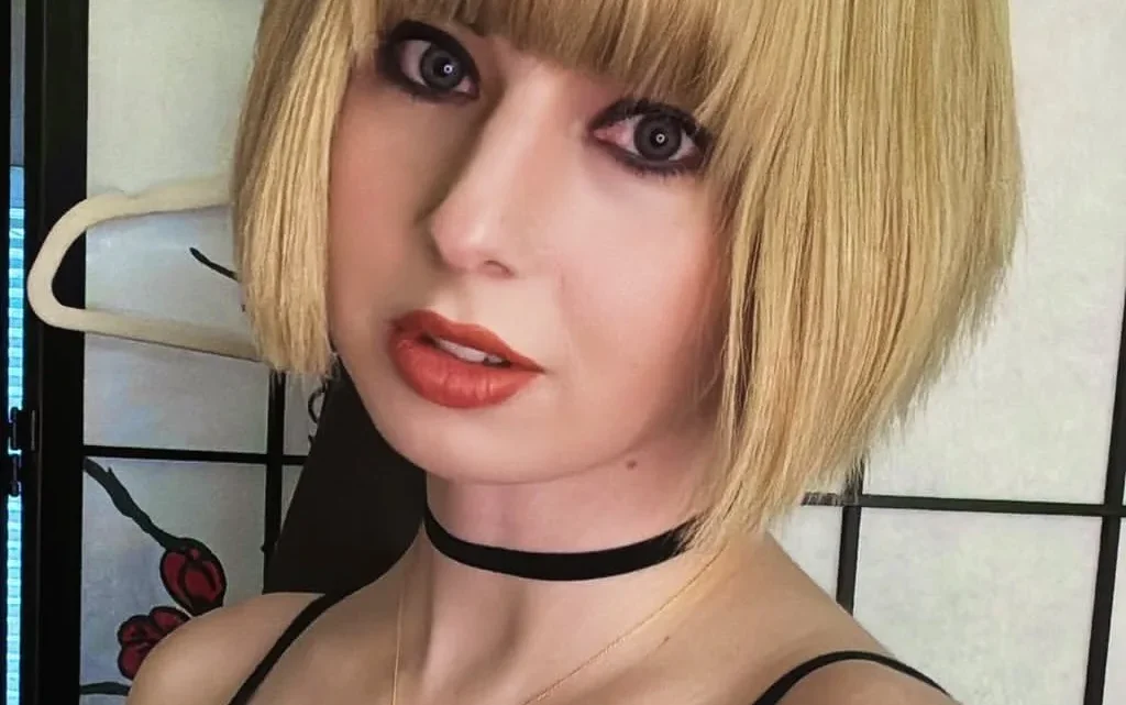 Suzi Hunter Biography: Net Worth, Twitch, Films, Boyfriend, Real Name, Parents, Age, Height, Gaming, YouTube