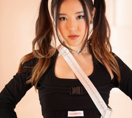Megan Lee Biography: Awards, Ethnicity, Boyfriend, Net Worth, Age, Parents, Songs, Height