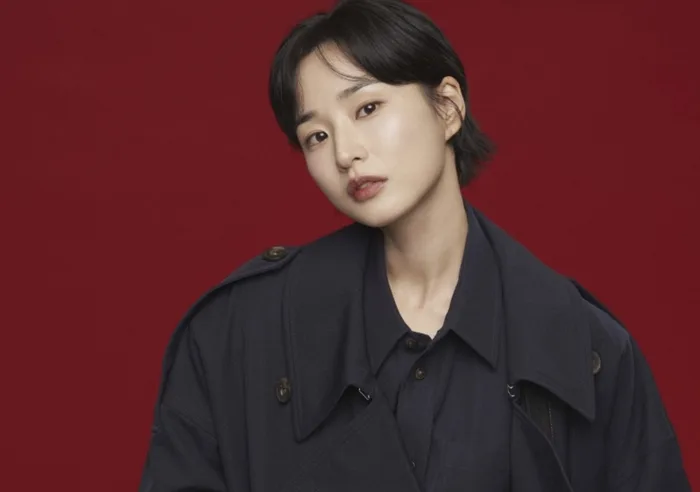 Bang Hyo-rin - Biography