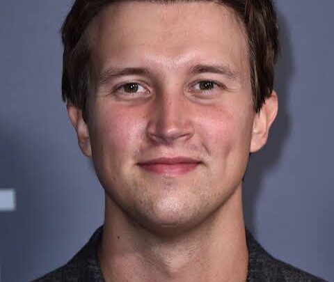 Sam Straley Biography: Net Worth, Age, Girlfriend, Height, Movies, Parents, Ethnicity, Awards