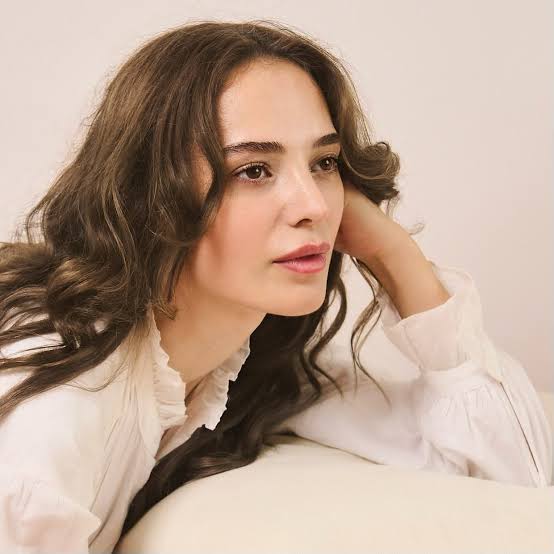 Ecem Simge Yurdatapan Bio: Net Worth, Boyfriend, Age, Movies, Parents, Awards, Instagram, Ethnicity