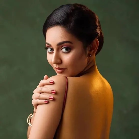 Vidya Pradeep Biography: Parents, Movies, Husband, Age, Awards, Net Worth, Ethnicity