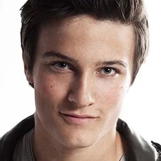 Daniel Manche - Biography