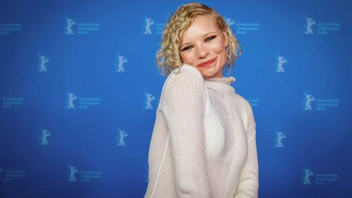 Luisa-Céline Gaffron Biography: Height, Parents, Movies, Age, Net Worth, TV Shows, Boyfriend, Height, Nationality