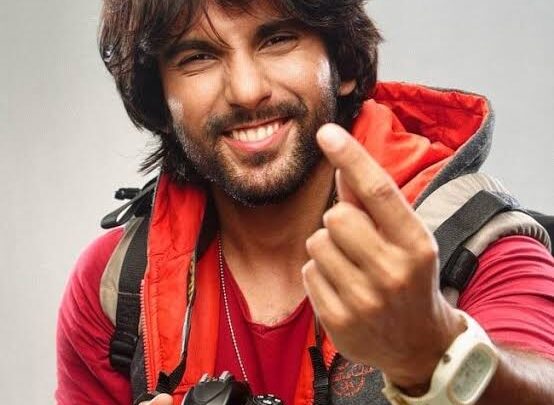 Ishaan Dhawan Biography: Net Worth, Age, Awards, Girlfriend, Parents, Ethnicity, Religion