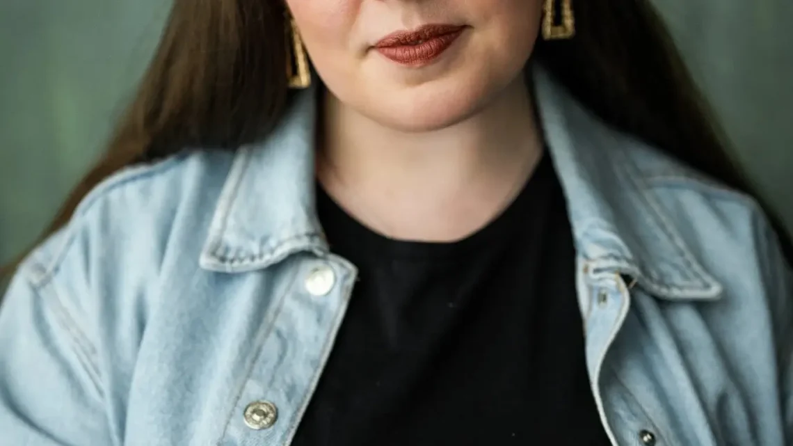 Leona Vaughan Biography: Age, Net Worth, Boyfriend, Awards, Movies, Parents, Ethnicity
