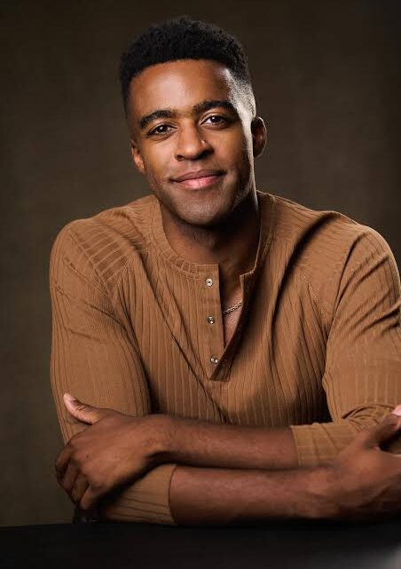Landon Moss Biography: Net Worth, Age, Girlfriend, Parents, Movies, Ethnicity, TikTok, Height