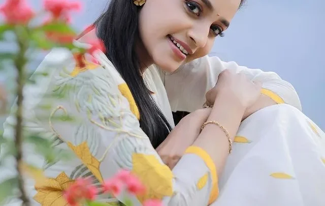 Abarnathi Bio: Height, Weight, Net Worth, Age, Movies, Boyfriend, Awards, Parents, Ethnicity