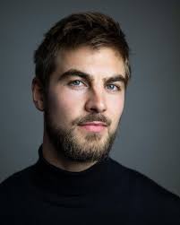 Eskil Bøgh Tonnesen - Biography