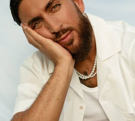 Arian Kashef Biography: Height, Wife, Age, Awards, Net Worth, Parents, Ethnicity, Religion
