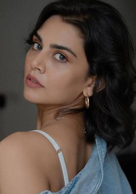 Meenal Sahu Biography: Height, Awards, Net Worth, Age, Movies, Parents, Boyfriend, Ethnicity