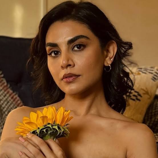 Meenal Sahu - Biography