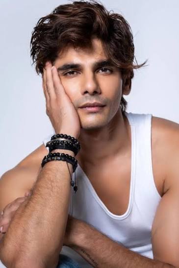 Nakul Roshan Sahdev Biography: Awards, Net Worth, Age, Movies, Parents, Ethnicity, Girlfriend