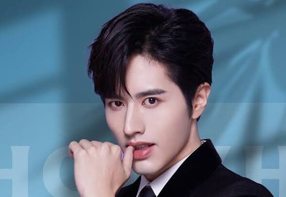 Luo Zheng Biography: Awards, Net Worth, Age, Songs, Parents, Ethnicity, Girlfriend, Movies