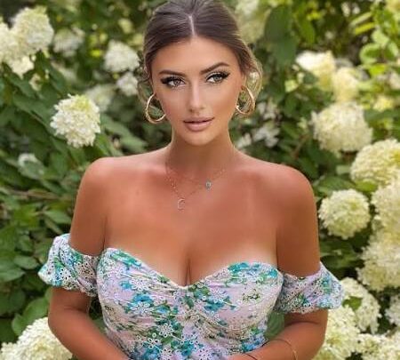 Francesca Curran Biography: Height, Parents, Movies, Age, Net Worth, TV Shows, Fiancé, Wikipedia, Instagram