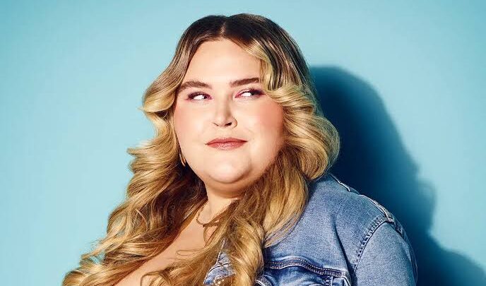 Lily Mae Harrington Biography: Instagram, Age, Net Worth, Height, Parents, Boyfriend, Songs, Movies, Facebook, Nationality