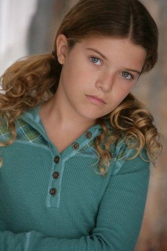 Amanda Pace - Biography