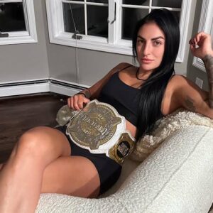 Sonya Deville