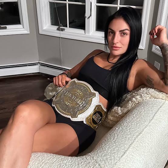 Sonya Deville Biography: Age, Wife, Net Worth, Height, Parents, Movies, WWE, Awards, Instagram