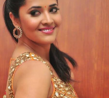 Anasuya Bharadwaj Biography: Height, Awards, Net Worth, Age, Husband, Children, Movies, Parents