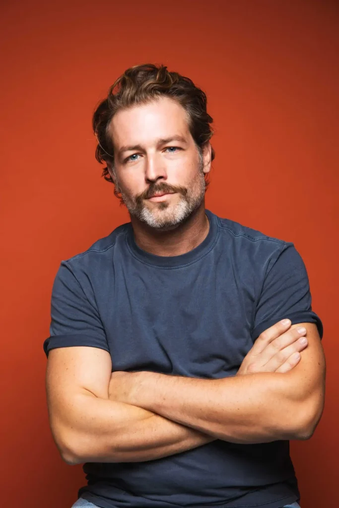 Julian Looman - Biography